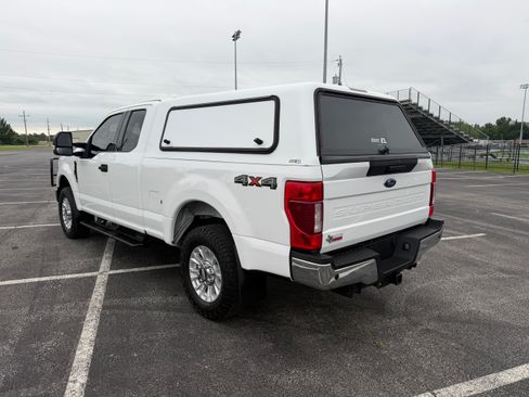 Used 2020 Ford F250 4x4 SuperCab Super Duty image 3