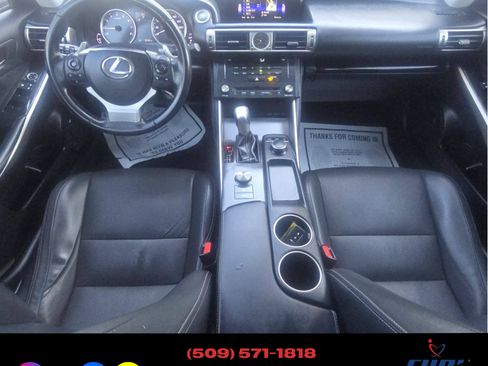 Used 2016 Lexus IS 200t image 9