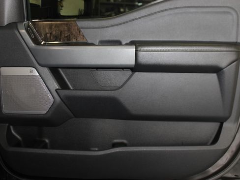 Used 2023 Ford F250 Lariat image 30