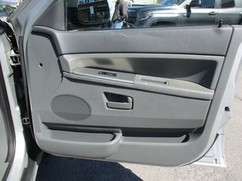Used 2007 Jeep Grand Cherokee Laredo image 27