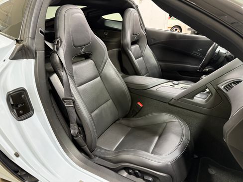 Used 2019 Chevrolet Corvette Grand Sport Coupe w/ 2LT RWD image 30