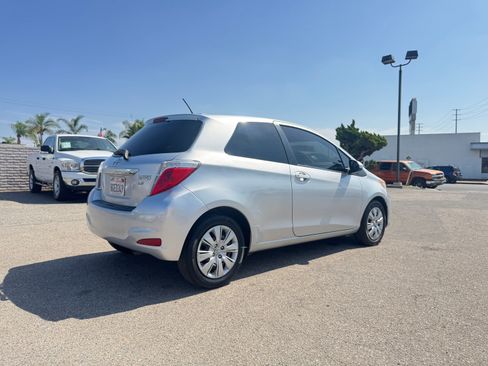 Used 2012 Toyota Yaris 2-Door Hatchback FWD image 9