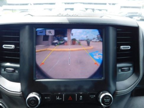 Used 2022 RAM 3500 4x4 Crew Cab Tradesman DRW image 14