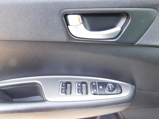 Used 2020 Kia Optima LX FWD image 10