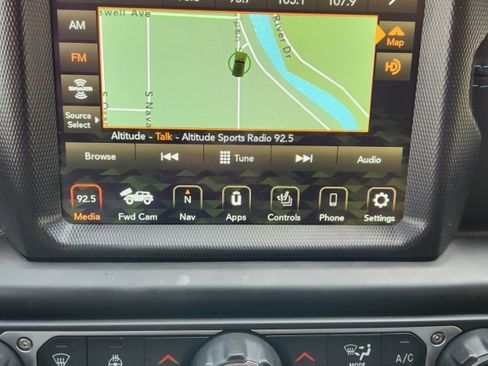 Used 2022 Jeep Wrangler 4xe Rubicon 20th Anniversary image 12