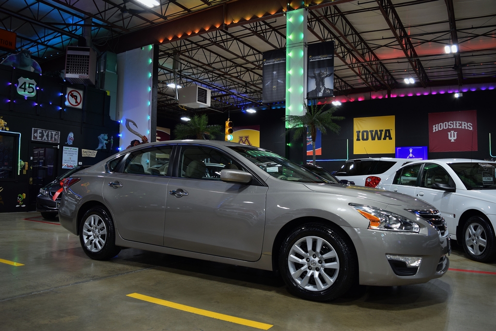 Used 2014 Nissan Altima 2.5 S Sedan FWD image 13
