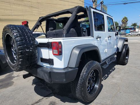 Used 2012 Jeep Wrangler Unlimited Sport image 2