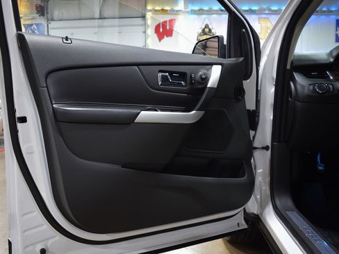 Used 2013 Ford Edge Limited image 29