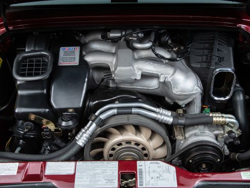 Used 1997 Porsche 911 Carrera S image 32