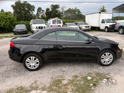 Used 2010 Volkswagen Eos Komfort FWD image 5