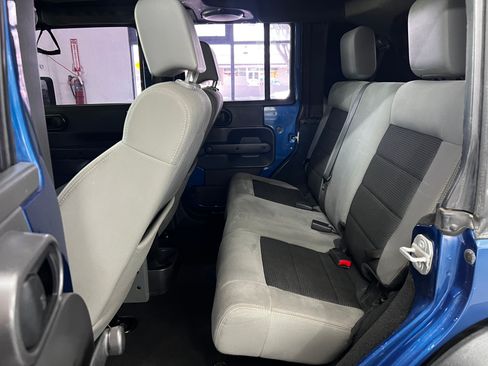 Used 2010 Jeep Wrangler Unlimited Sport image 16