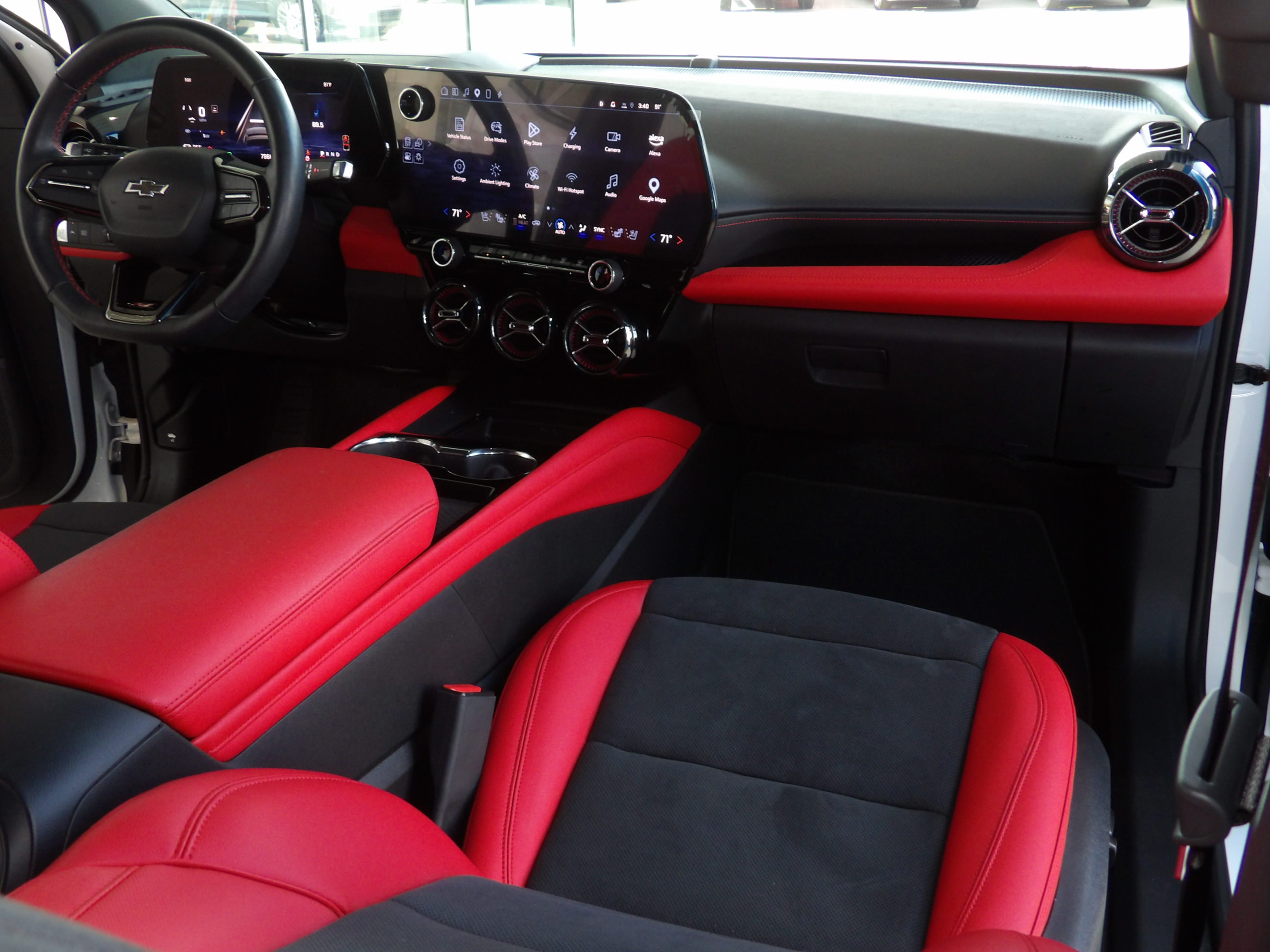 Used 2024 Chevrolet Blazer EV AWD RS image 5