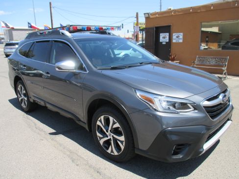 Used 2021 Subaru Outback Touring AWD/4WD image 3