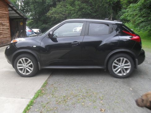 Used 2011 Nissan Juke SL image 5