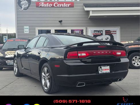 Used 2013 Dodge Charger SXT image 5