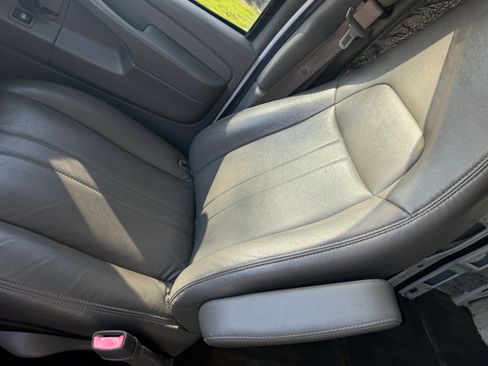 Used 2014 Chevrolet Express 2500 LT image 14