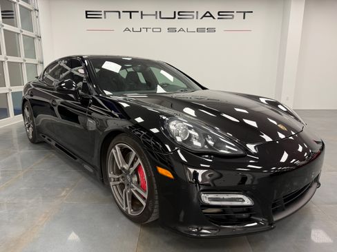 Used 2013 Porsche Panamera GTS image 1