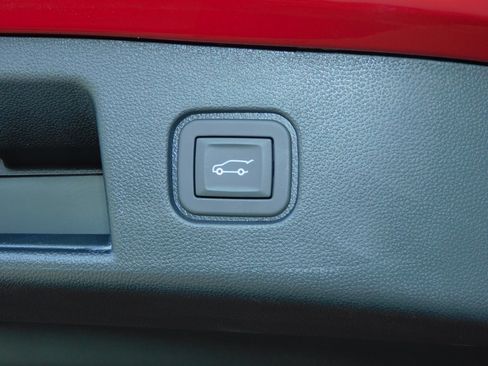 Used 2024 Chevrolet Blazer EV RS image 17