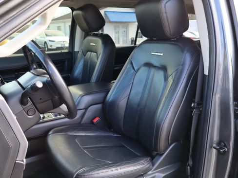 Used 2018 Ford Expedition Platinum image 14