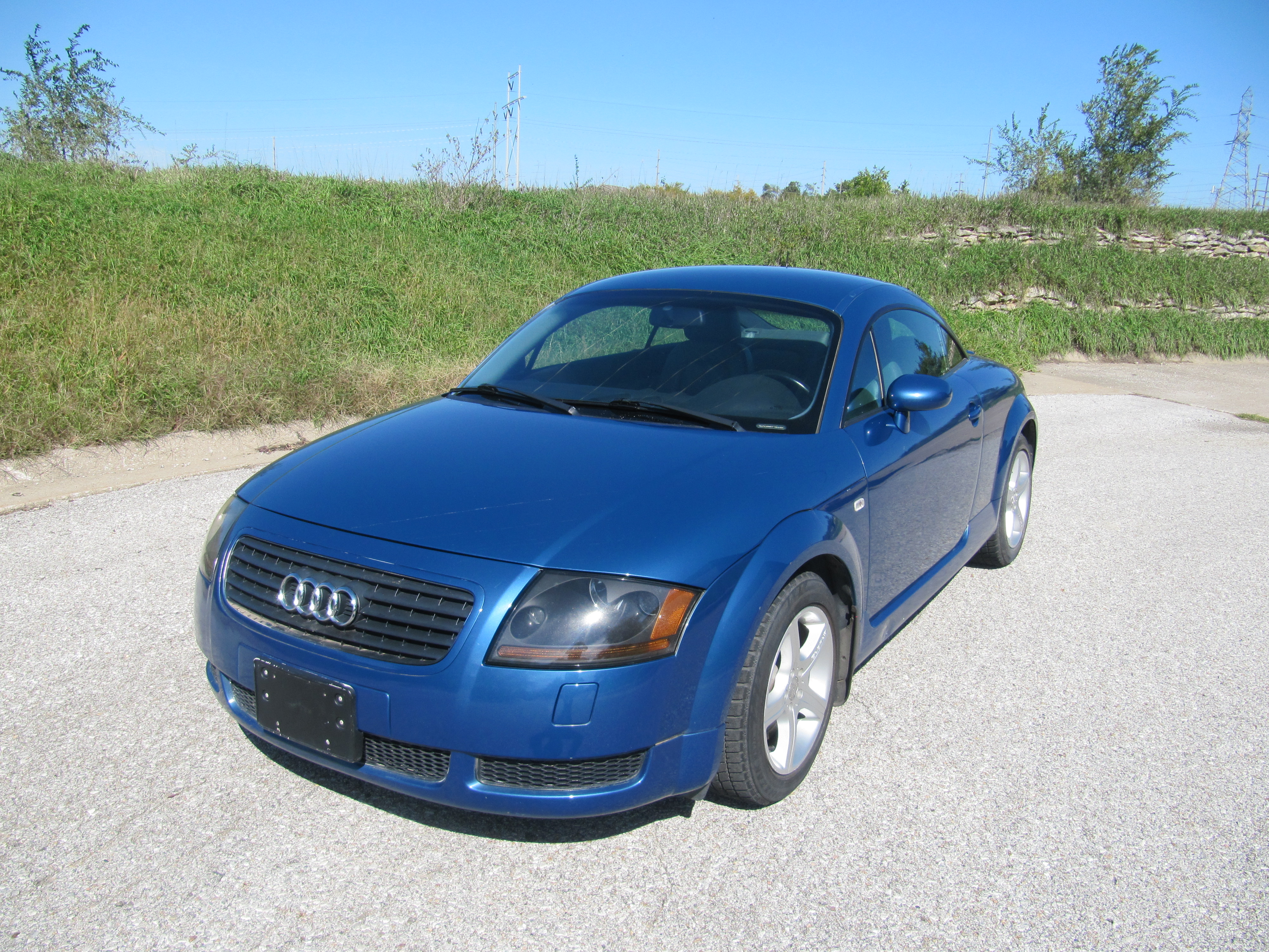 Used 2000 Audi TT 1.8T Coupe w/ 180hp FWD image 2