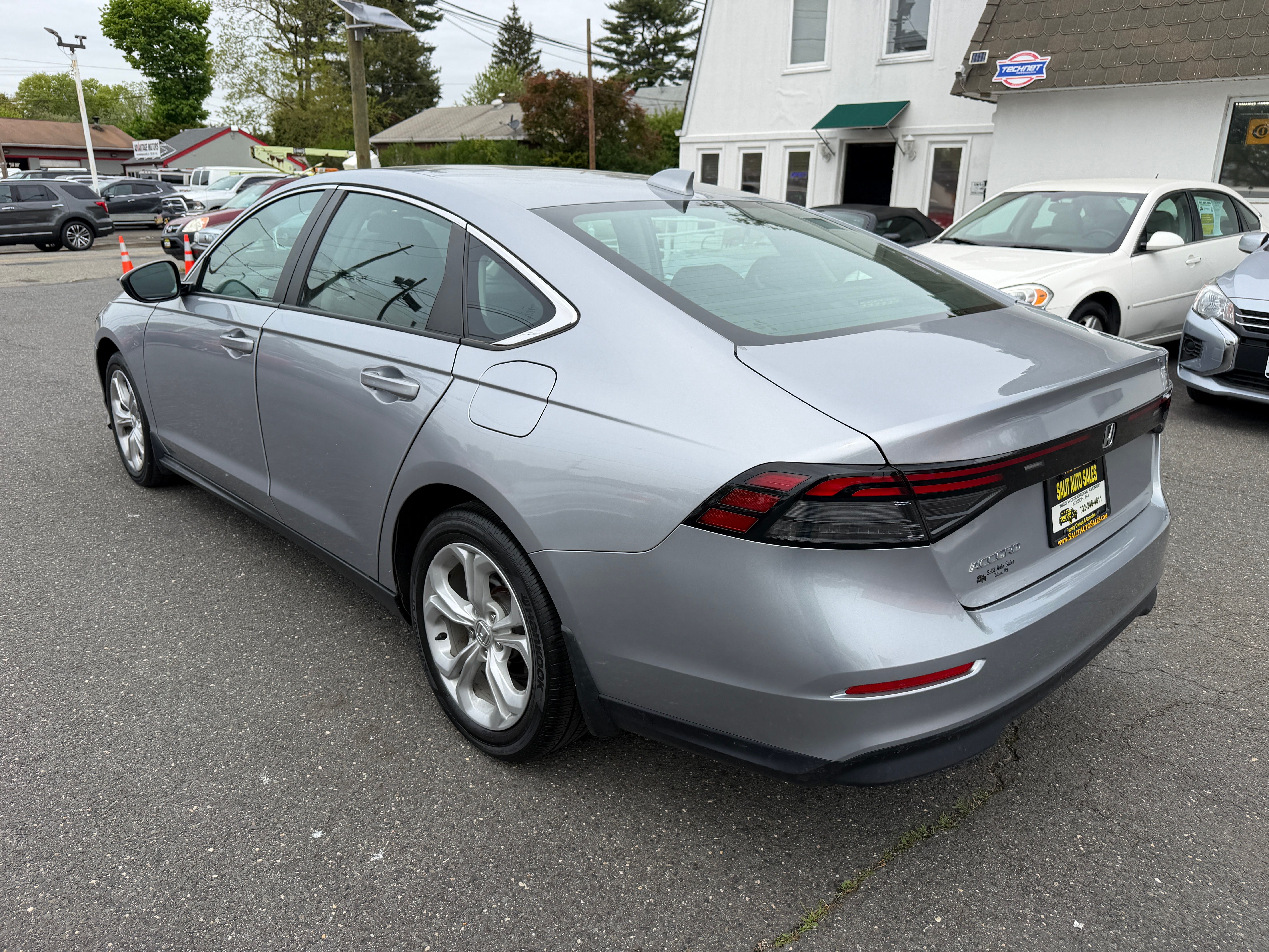 Used 2023 Honda Accord LX image 28