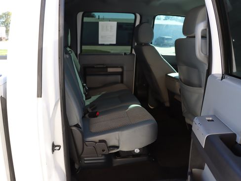 Used 2015 Ford F250 XLT image 16