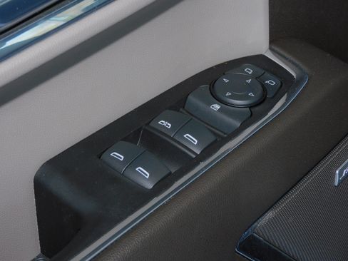 Used 2024 Chevrolet Silverado 1500 LT Trail Boss image 27