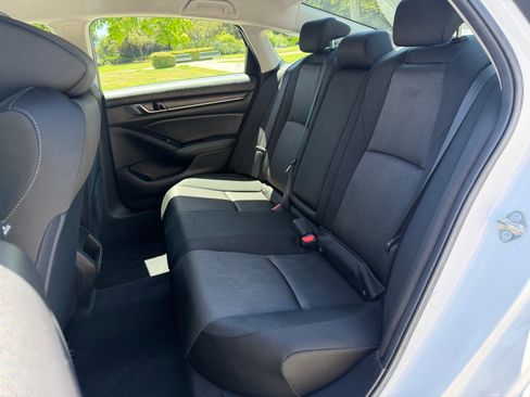 Used 2020 Honda Accord Hybrid image 18