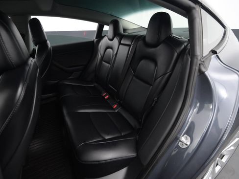 Used 2022 Tesla Model 3 Long Range image 41