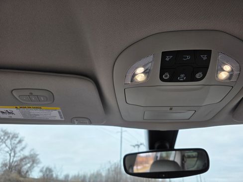 Used 2021 Chrysler Voyager LXi image 29