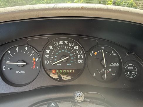 Used 2001 Buick Regal LS image 16