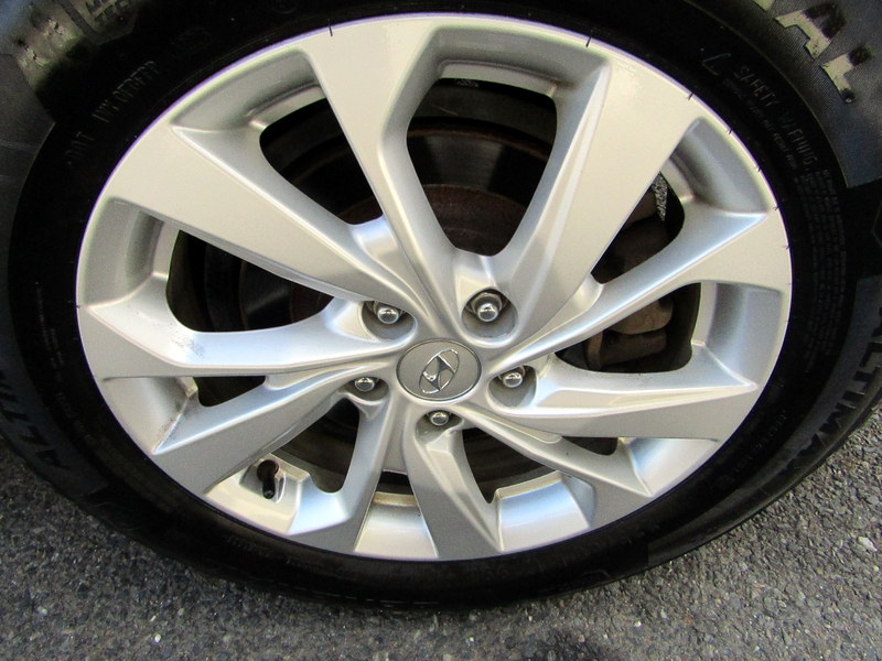 Used 2019 Hyundai Tucson AWD SE image 12