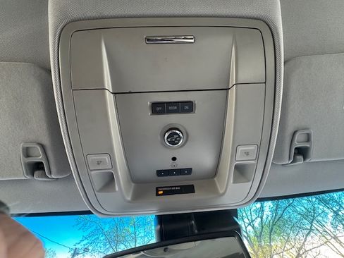 Used 2015 Chevrolet Tahoe LT image 26