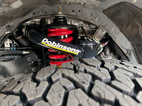 Used 2017 Lexus GX 460 image 2