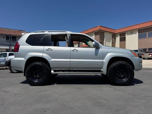 Used 2005 Lexus GX 470 image 17