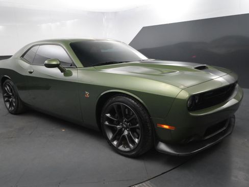 Used 2021 Dodge Challenger R/T Scat Pack image 7
