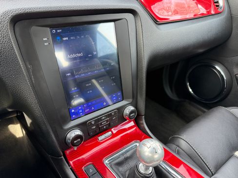 Used 2013 Ford Mustang GT Premium image 9