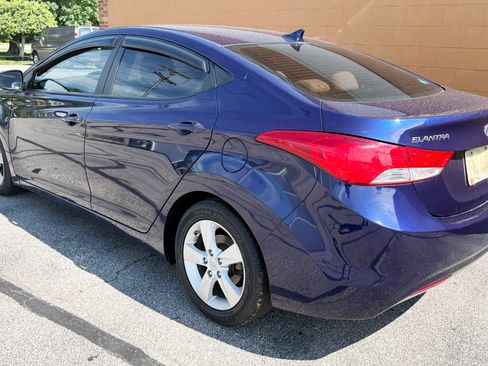 Used 2013 Hyundai Elantra Sedan FWD image 7