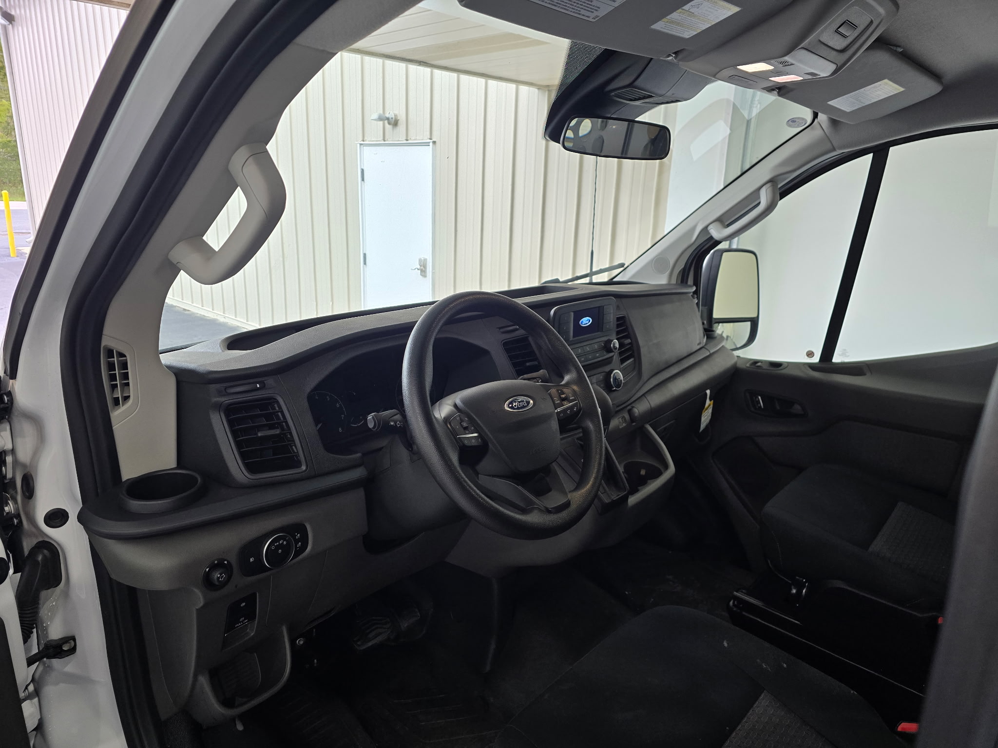 Used 2025 Ford Transit 250 Low Roof RWD image 23