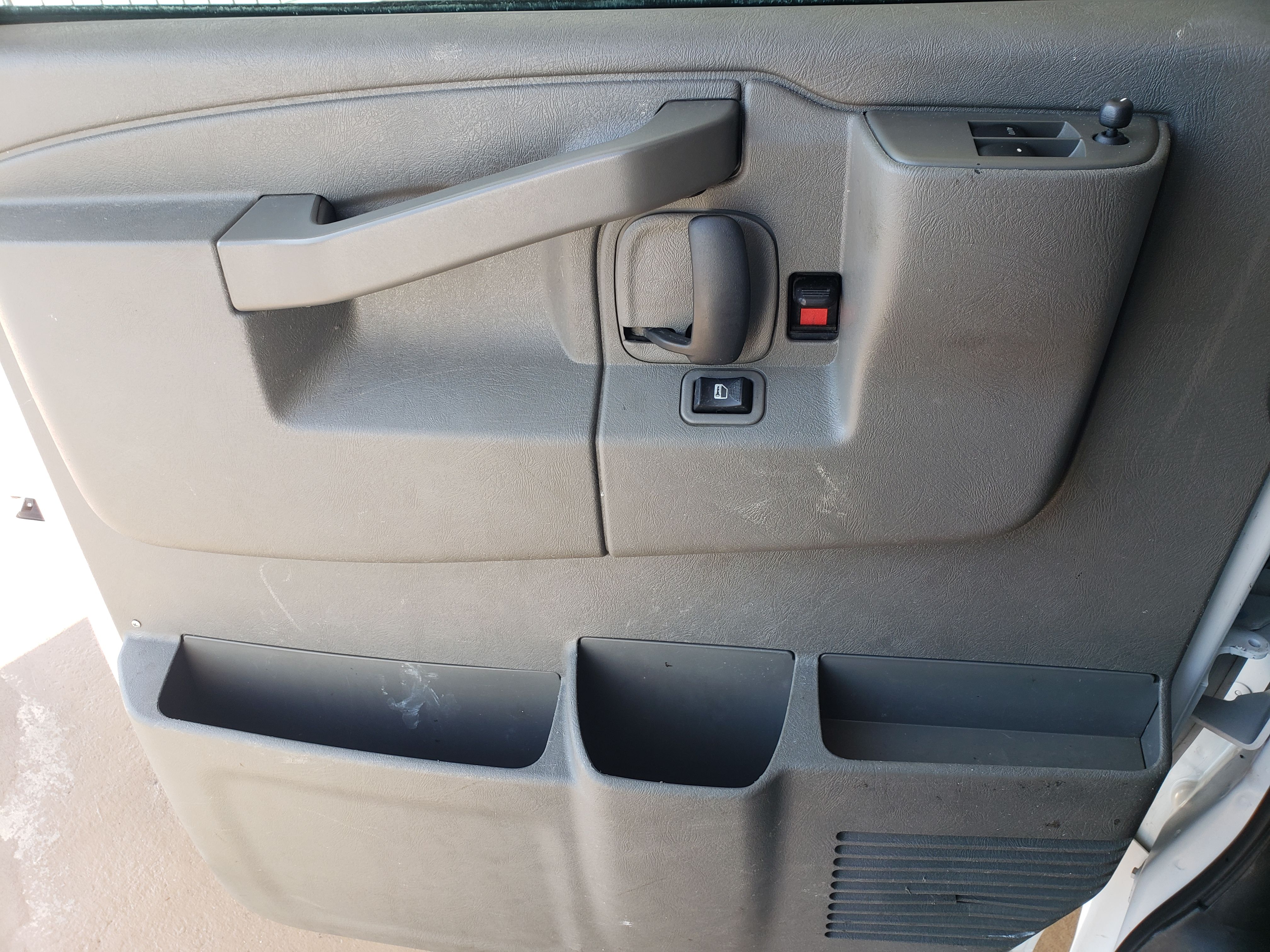 Used 2024 GMC Savana 2500 RWD image 14