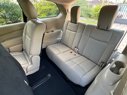 Used 2017 Nissan Pathfinder FWD image 7