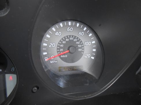 Used 2002 Nissan Xterra XE image 15