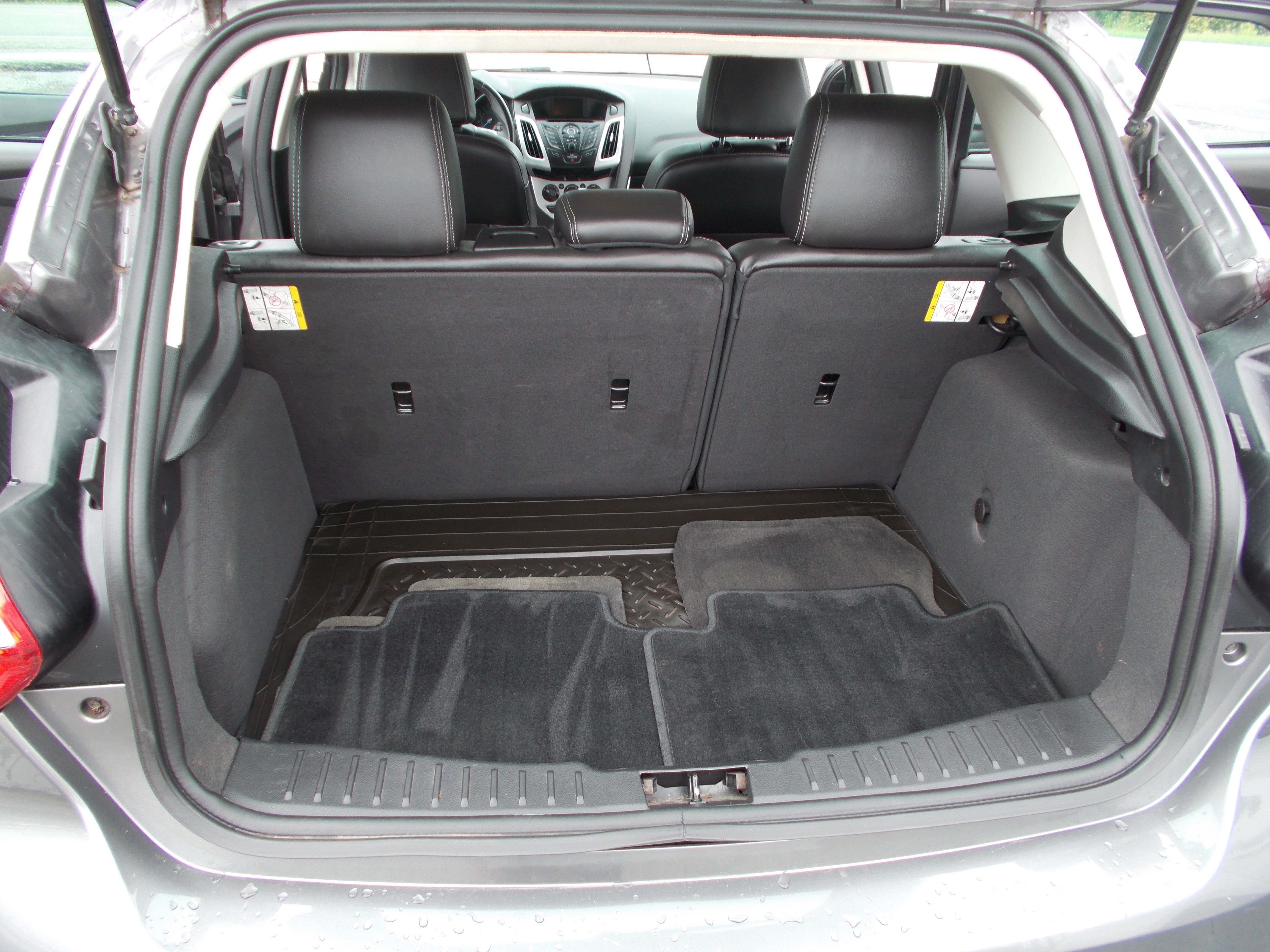 Used 2014 Ford Focus SE Hatchback FWD image 20