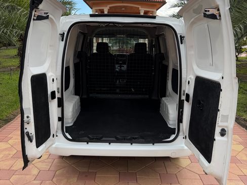 Used 2019 Nissan NV200 SV image 6