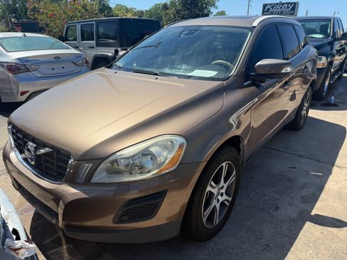 Used 2012 Volvo XC60 T6 image 3