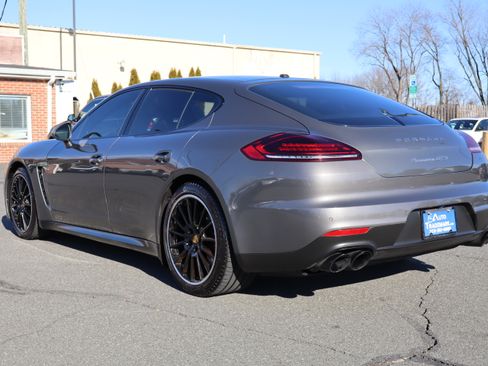 Used 2016 Porsche Panamera GTS image 6