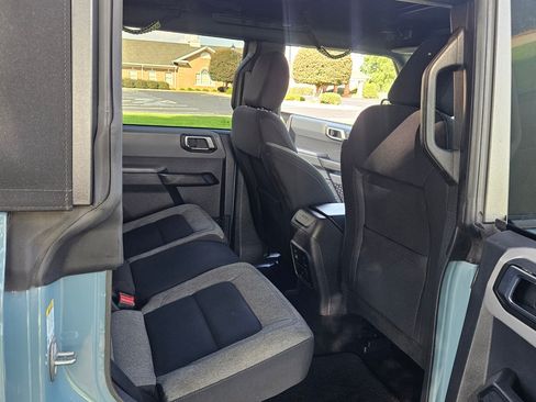 Used 2022 Ford Bronco image 15