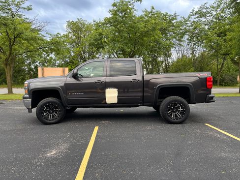 Used 2015 Chevrolet Silverado 1500 4x4 Crew Cab LT image 4