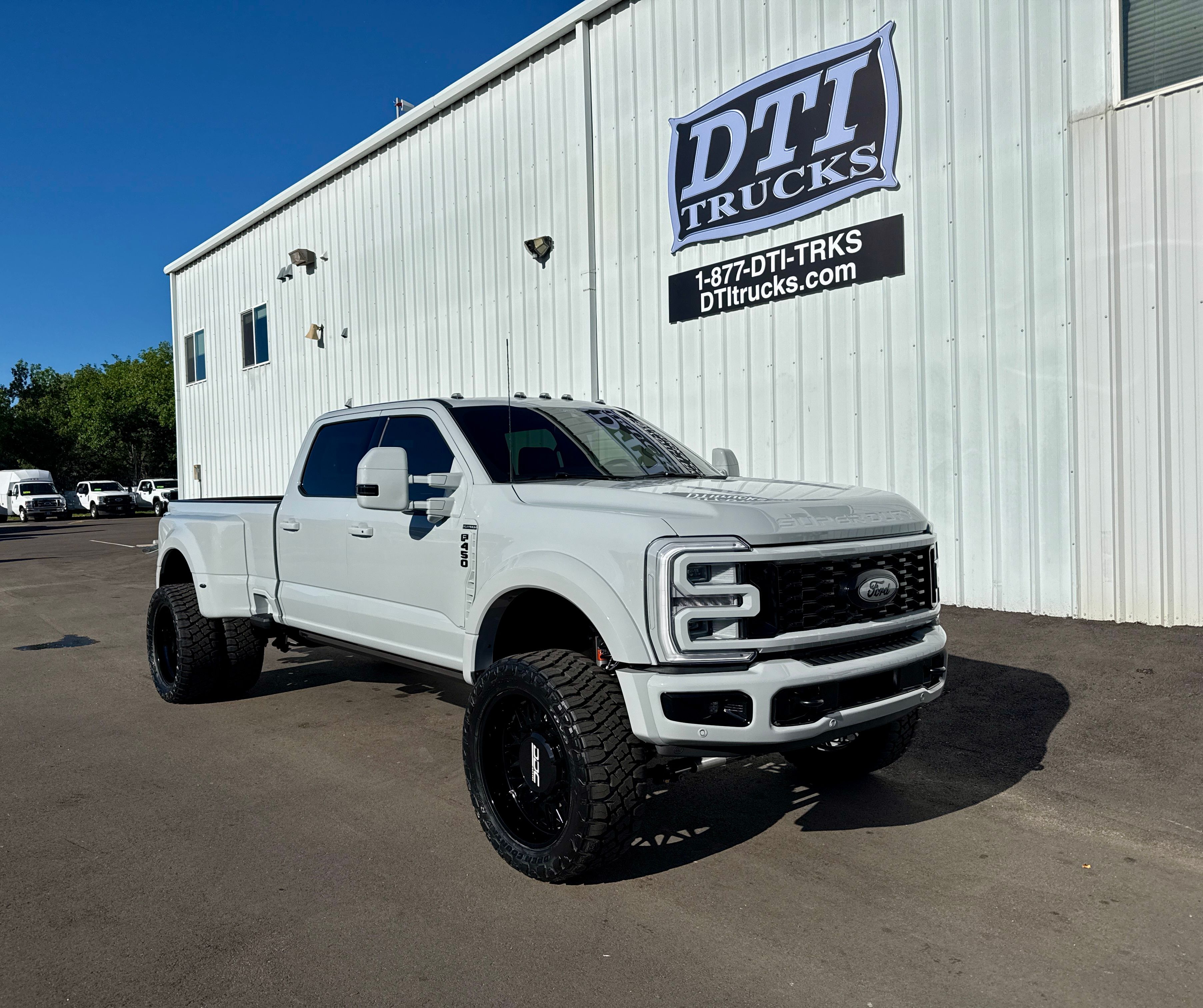 Used 2026 Ford F450 4x4 Crew Cab Super Duty image 1