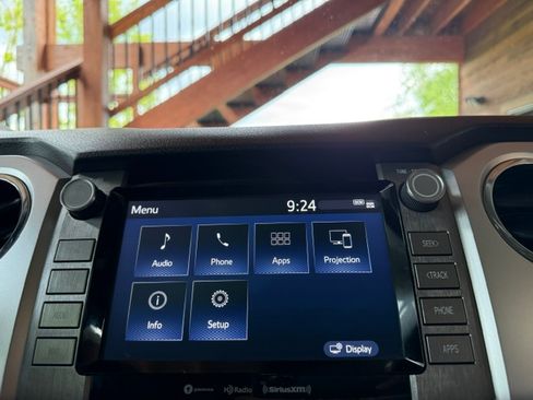 Used 2020 Toyota Tundra 4x4 CrewMax image 12